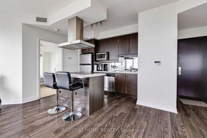 Property Photo: 60 Absolute Avenue 4901 ON L4Z 0A9