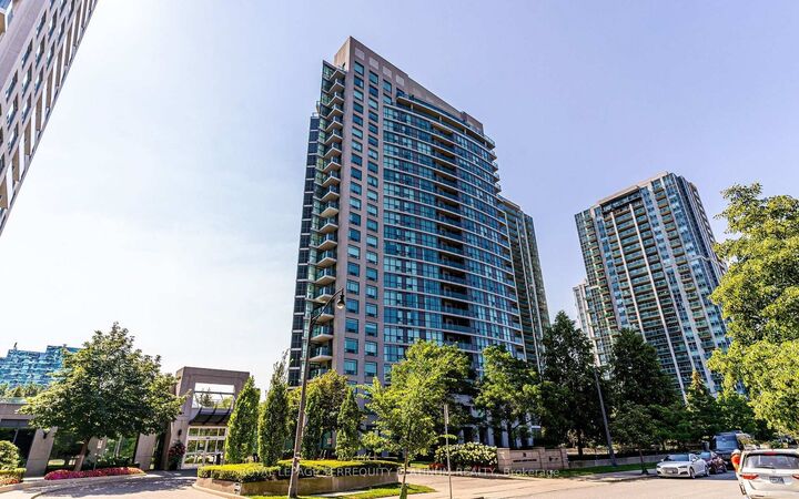Property Photo:  28 Harrison Garden Boulevard 1812  ON M2N 7B5 