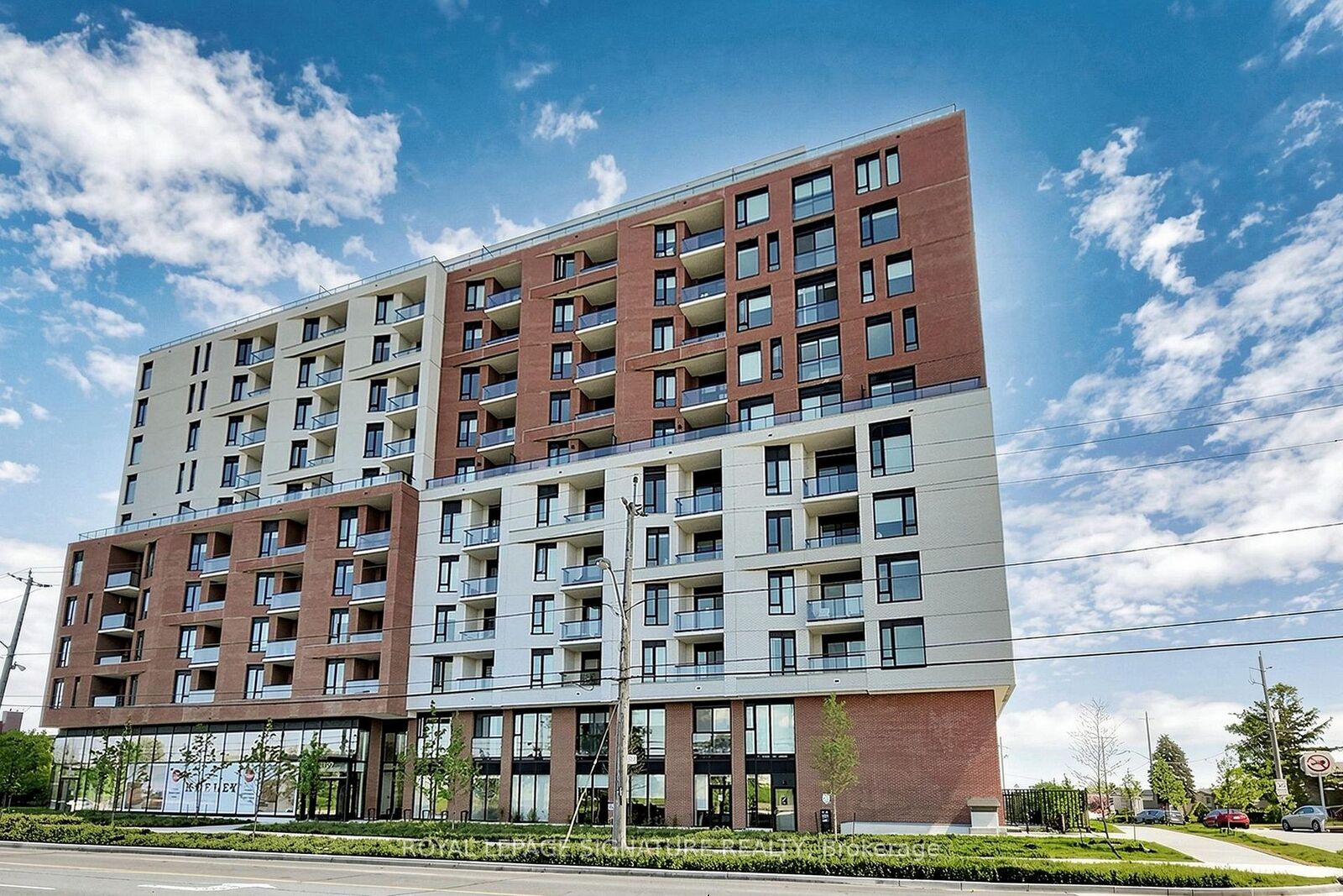 Property Photo: 3100 Keele Street 707 ON M3M 0E1