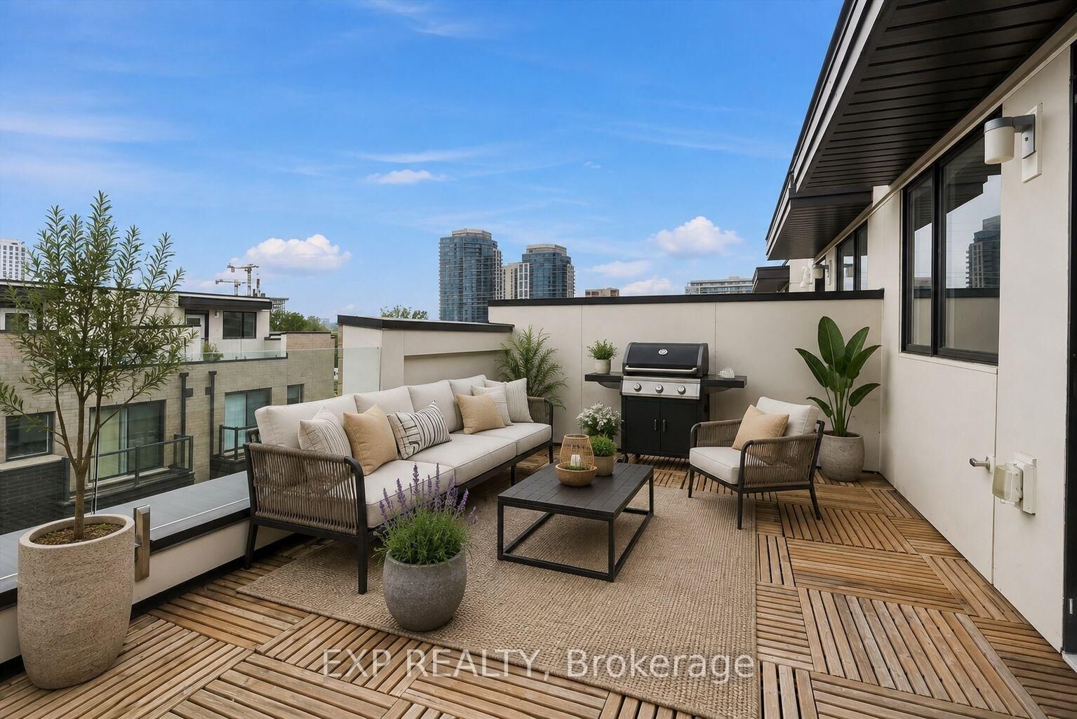 Property Photo: 28 Fieldway Road 58 ON M8Z 0E3