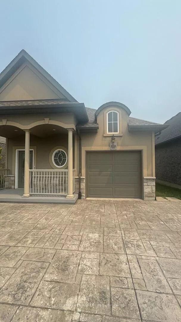 Property Photo: 8446 Jennfer Crescent ON L2H 0J3