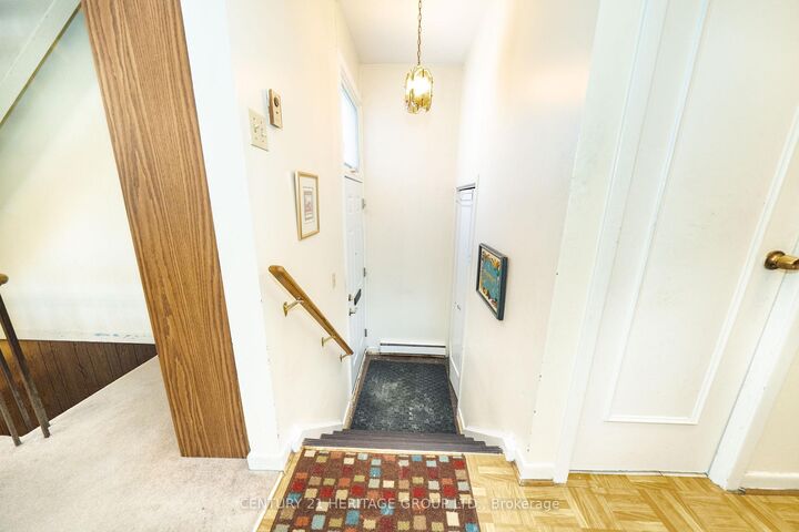 Property Photo: 19 Candy Court Way ON M2R 2Y7