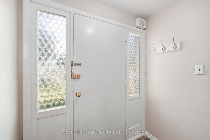 Property Photo:  352 Vancouver Crescent  ON L1J 5X9 