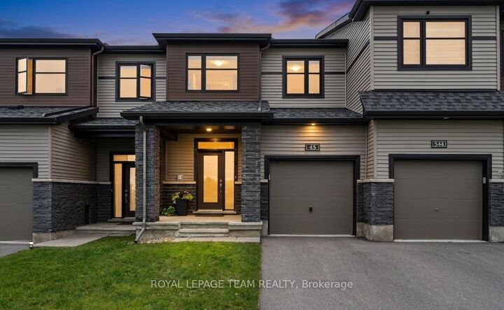 Property Photo: 45 Finglas Court ON K2J 6Y6