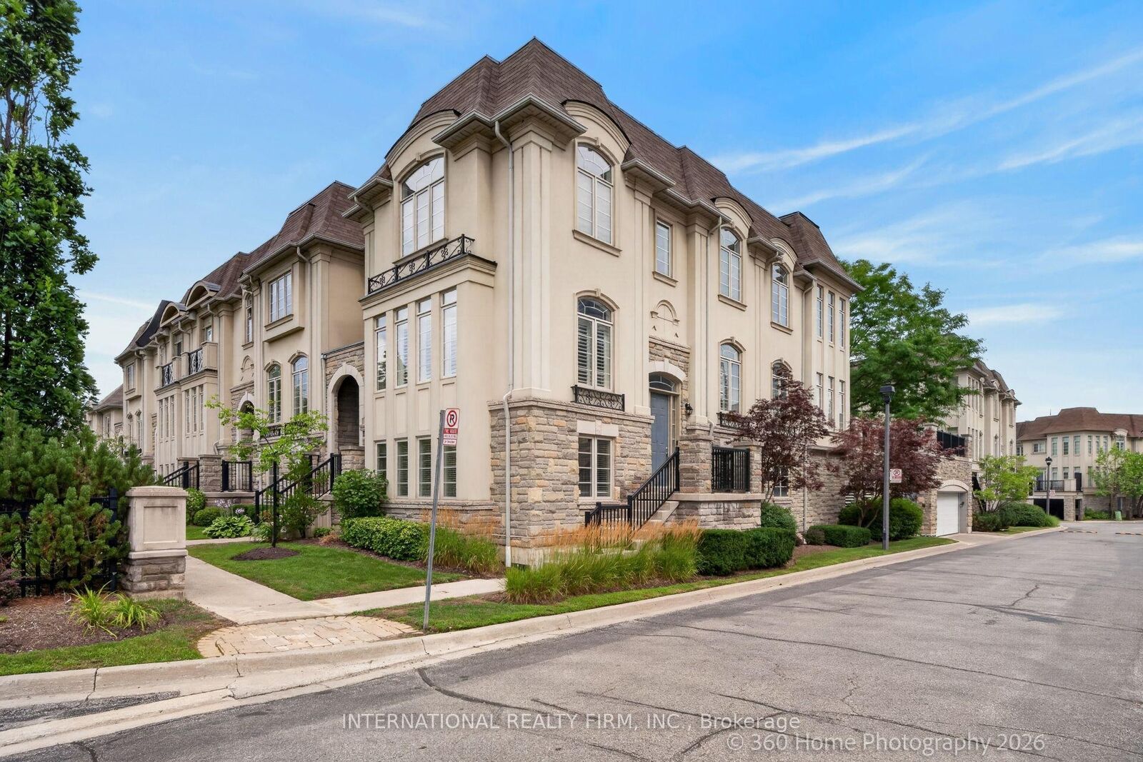 Property Photo: 37-4135 Shipp Drive ON L4Z 0A7