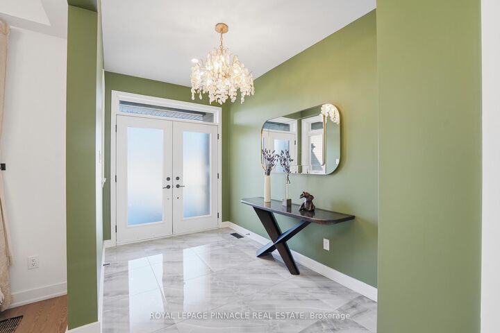Property Photo: 921 Beckton Heights ON K2S 2X5