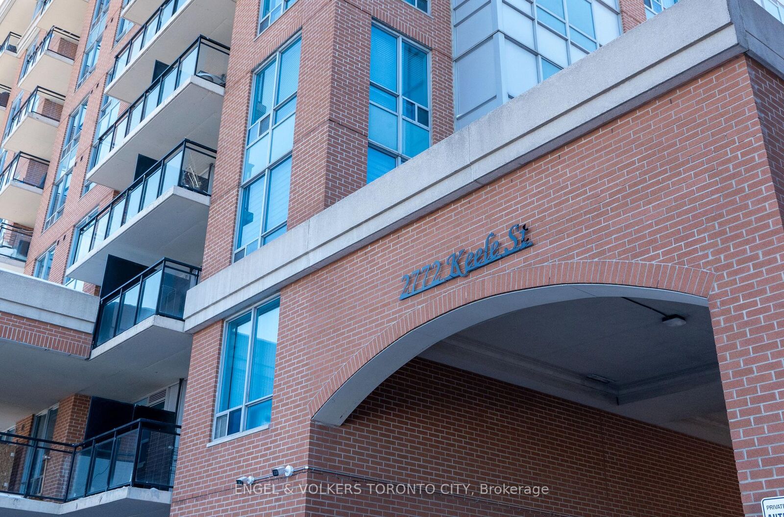 Property Photo: 2772 Keele Street 711 ON M3M 0A3