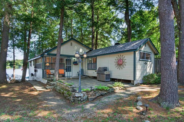 942 Dunn Rovin Lane — photo 1