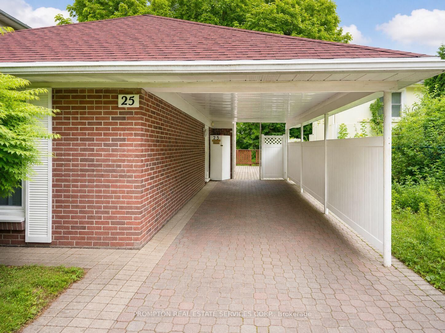 Property Photo: 25 Lehar Crescent ON M2H 1J4