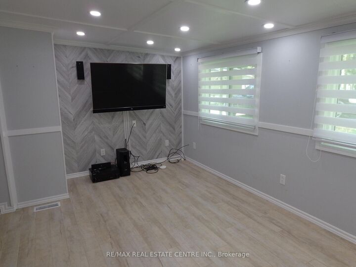 Photo de la propriété: 1652 Puddicombre Road 422 ON N3A 2Z4