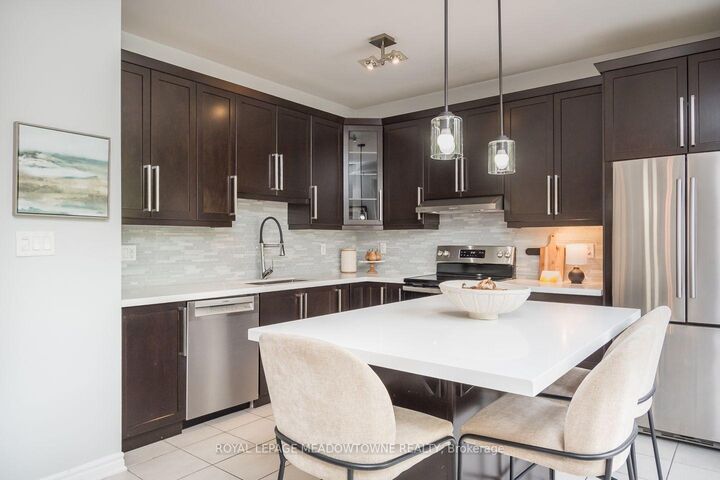 Property Photo: 1185 Biason Circle ON L9T 8S7