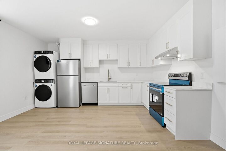 Property Photo:  53 Bishop Avenue 1B  ON M2M 1Z4 