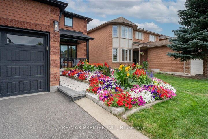 Photo de la propriété: 23 Berrydown Drive ON L7E 1P9
