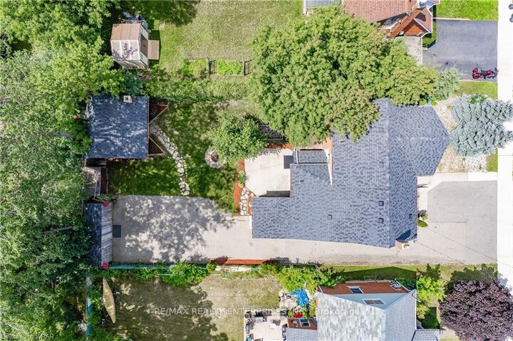 Property Photo: 557 Stirling Avenue S Main ON N2M 3J5