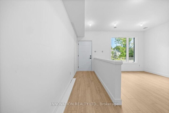 Property Photo:  486-1 Wentworth Avenue  ON K2B 5K1 