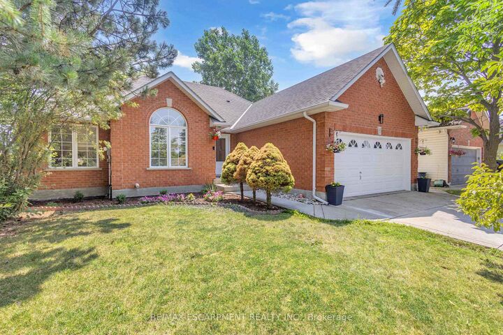 Property Photo:  65 Thistlemoor Drive  ON N3W 2K5 