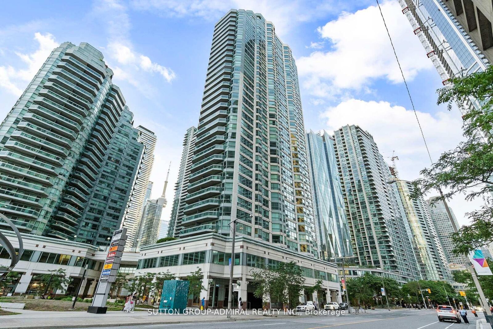 Property Photo:  10 Yonge Street 1910  ON M5E 1R4 