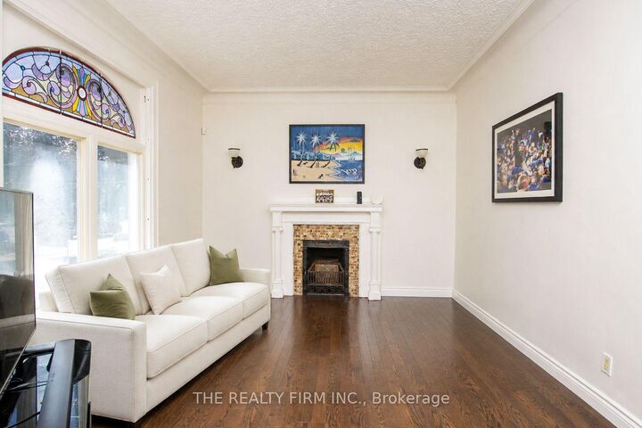 Property Photo:  772-774 Queens Avenue  ON N5W 3H6 