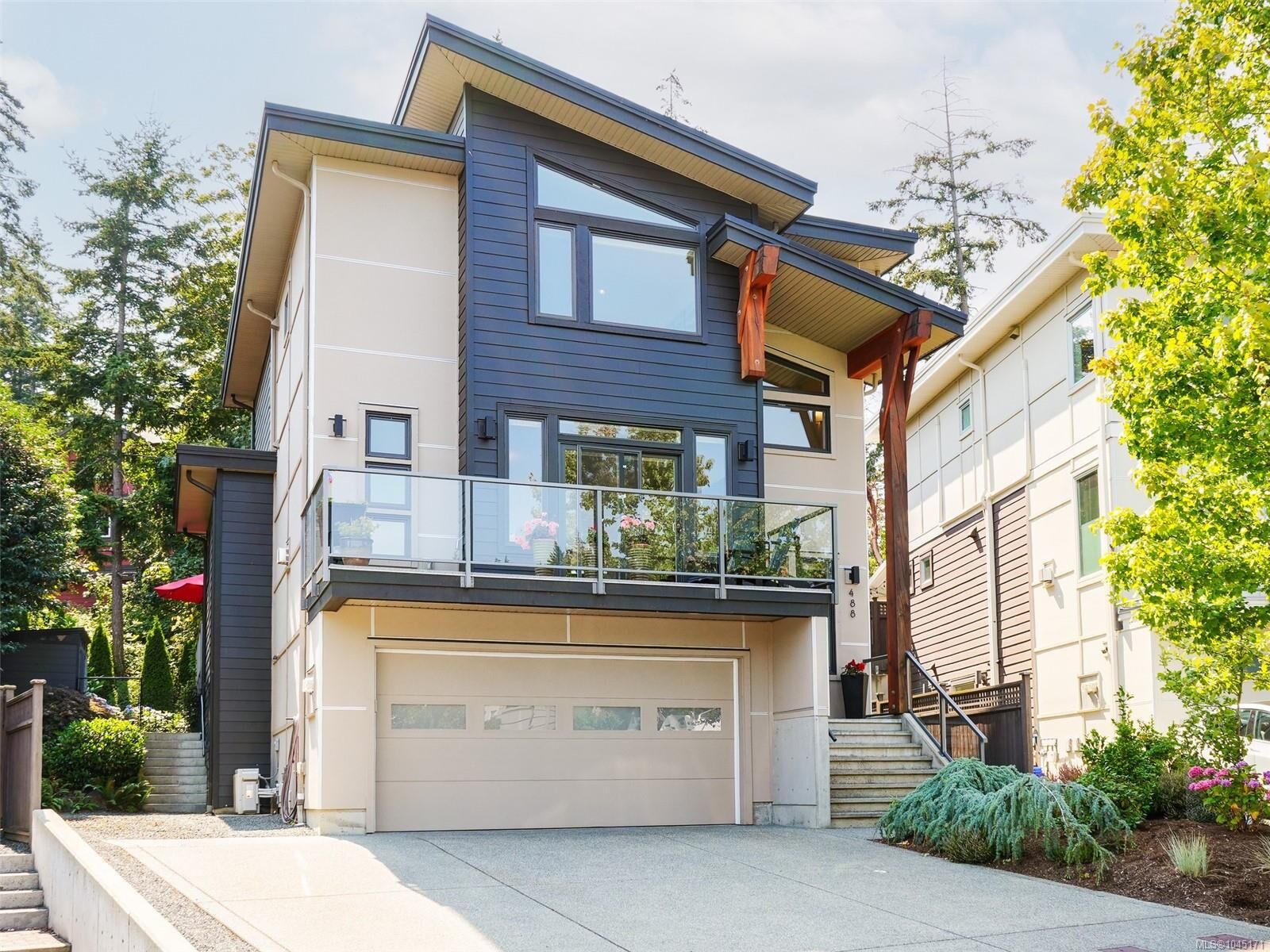 Property Photo: 488 Regency Pl BC V9C 0C3