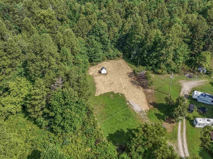 Property Photo:  390 Boggs Road  KY 41164 