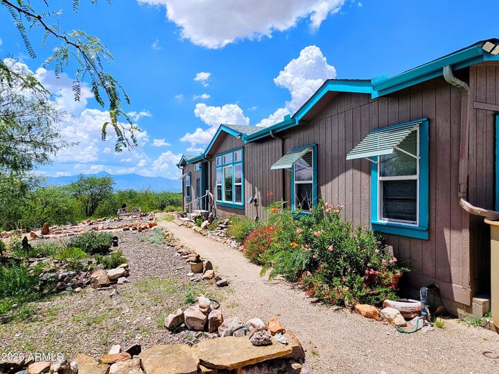 Property Photo:  389 S Via Liberacion --  AZ 85603 