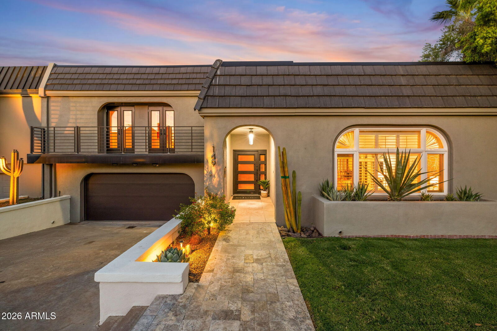 Property Photo:  149 N Country Club Drive  AZ 85014 