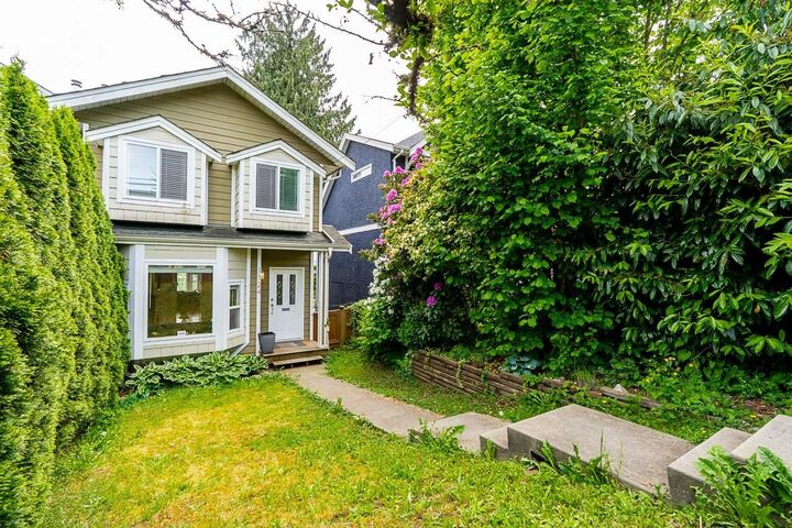 Property Photo: 1124 Rochester Avenue BC V3K 2X4
