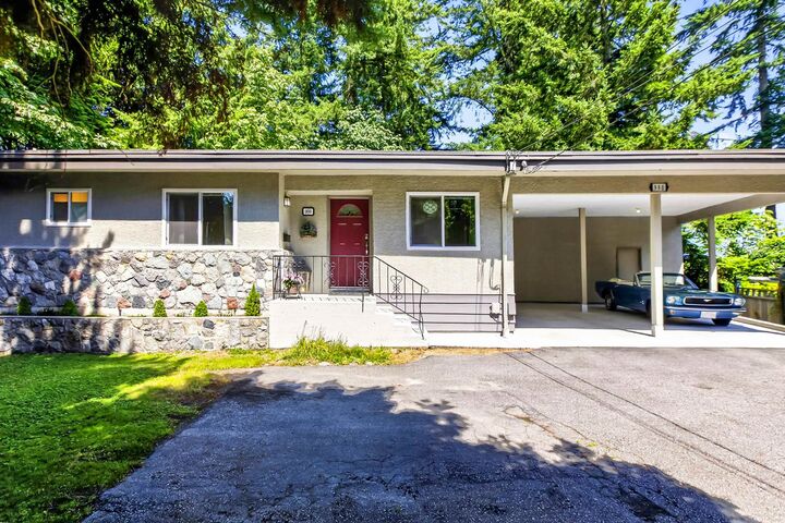 990 Jarvis Street — photo 1