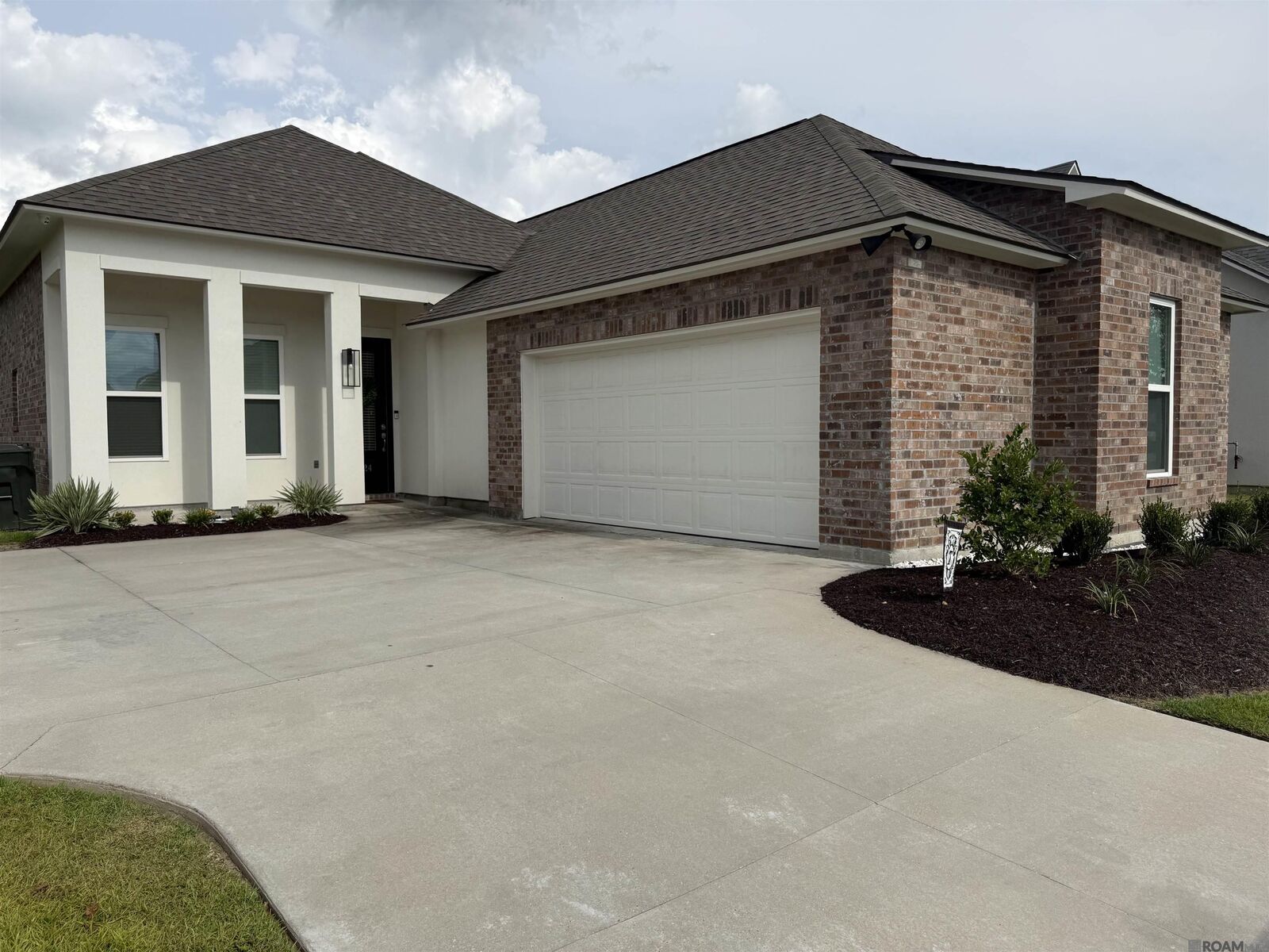 Property Photo: 14024 Trailhead Dr LA 70737