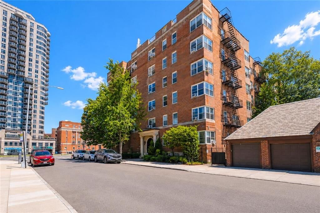 Property Photo:  111-50 75th Road A44  NY 11375 
