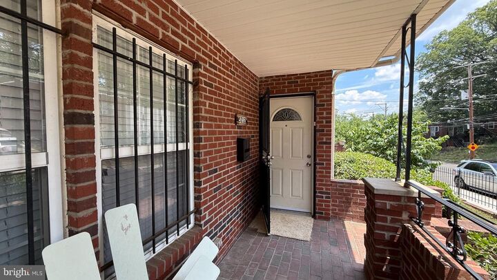Property Photo: 5212 Astor Place SE DC 20019