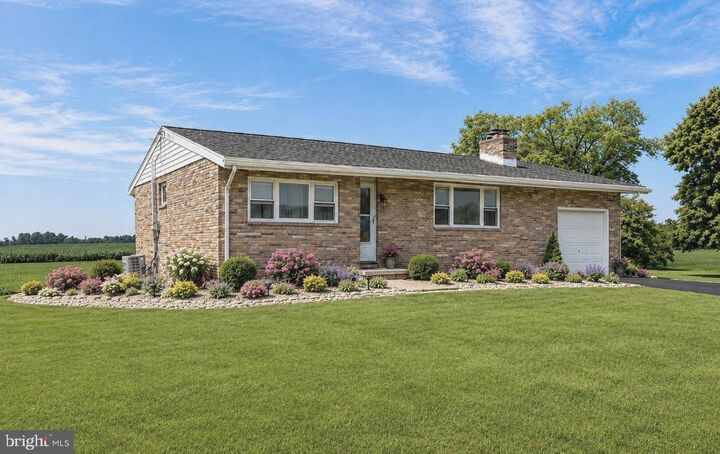 Property Photo:  7049 Lincoln Highway  PA 17364 