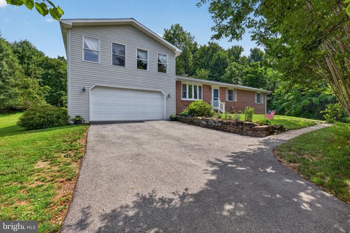 Property Photo: 1147 Pinetown PA 17339