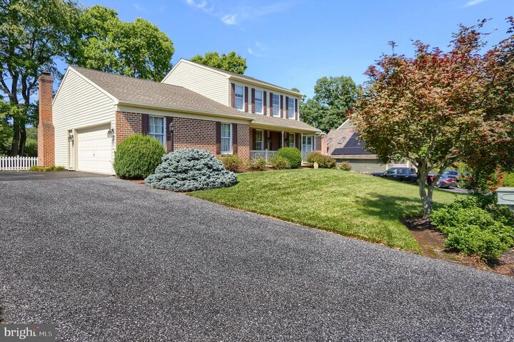 Property Photo: 20 Oak Hill Drive PA 17319