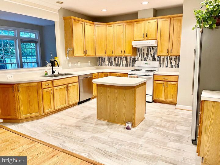 Property Photo: 12402 Falconbridge Drive MD 20878