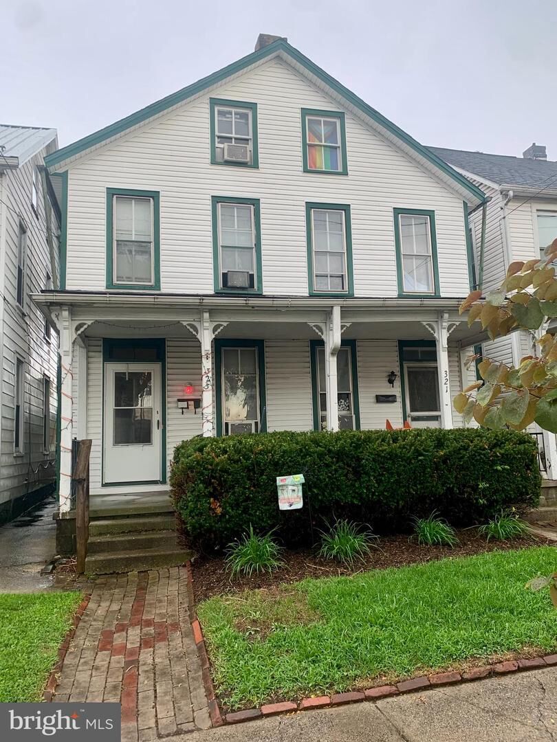 Property Photo:  321 E York Street  PA 17325 