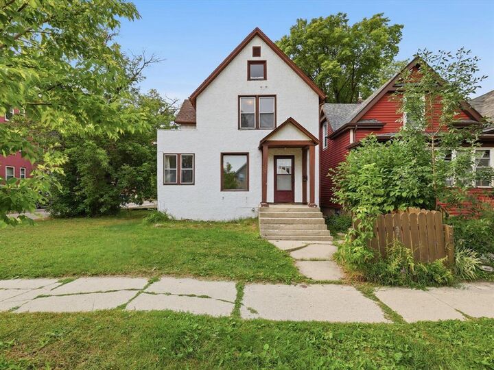 Property Photo:  255 Morley Avenue  MB R3L 0Y2 