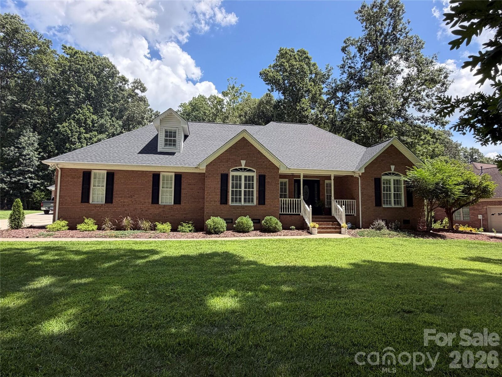 Property Photo:  7627 Maple Bluff Lane  NC 28025 