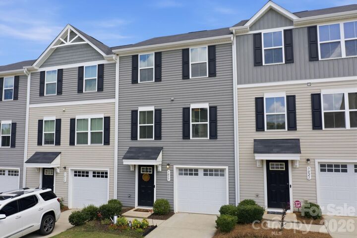 Property Photo: 7017 Brightwork Lane NC 28269