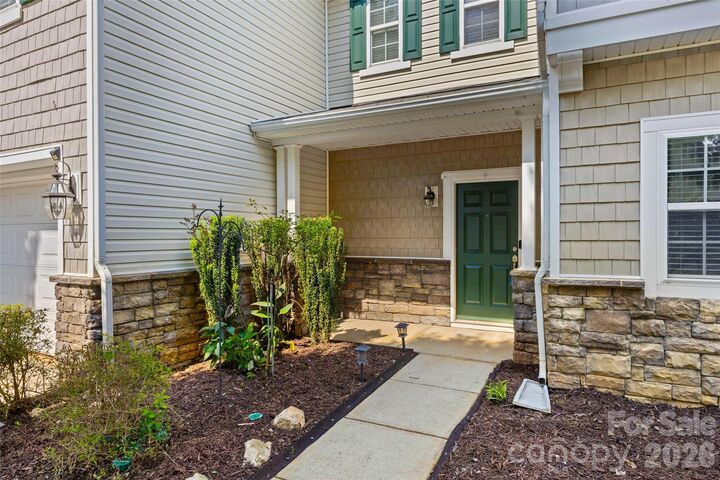 Property Photo:  9513 Seamill Road  NC 28278 