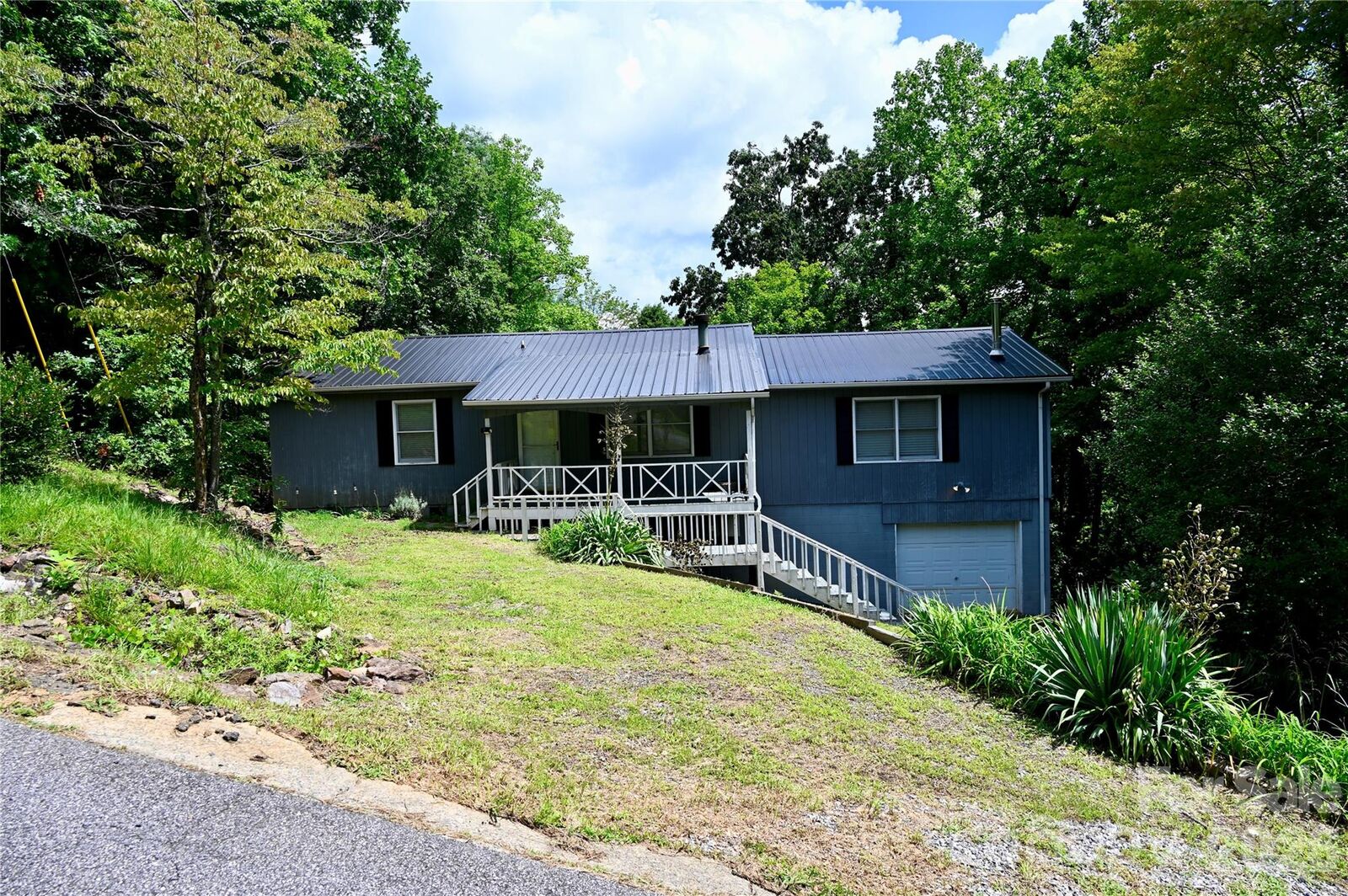 Property Photo:  3166 Holly Road  NC 28612 