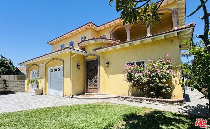Property Photo: 7347 Dinwiddie St CA 90241