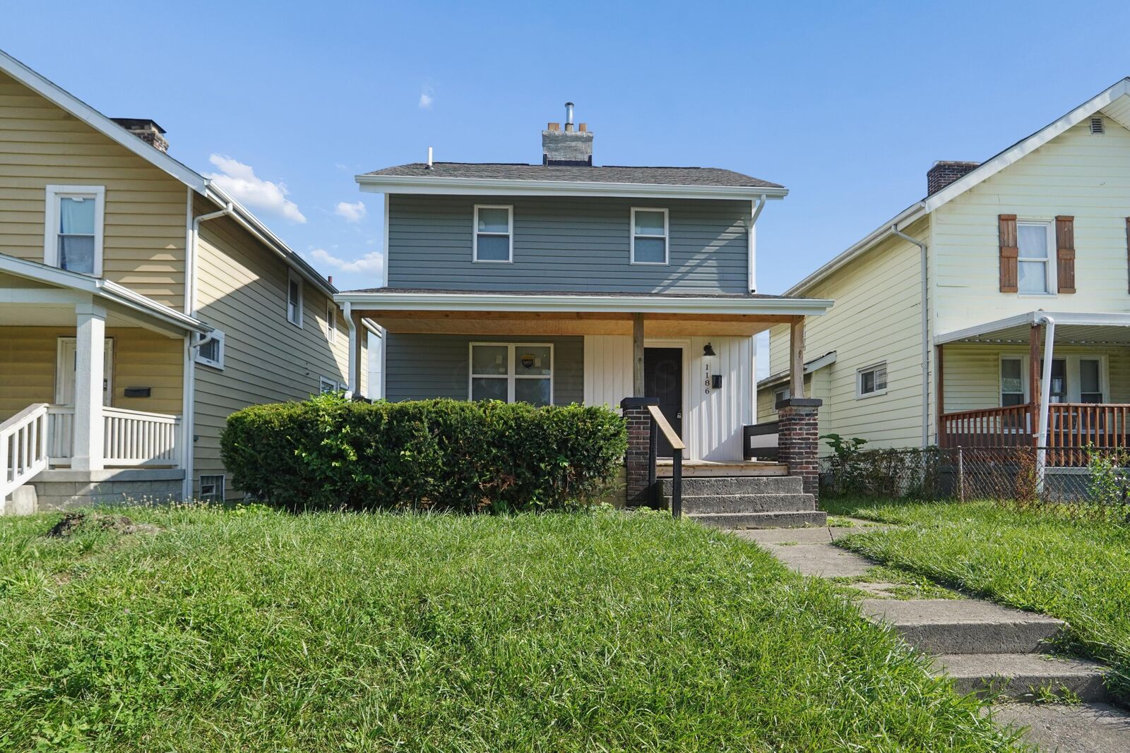 Property Photo:  1186 E 21st Avenue  OH 43211 