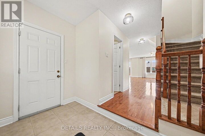 Property Photo:  261 Parkin Circle  ON K1T 4G8 