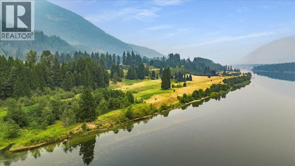 Property Photo: 1864 Highway 3A Other BC V1N 4N6