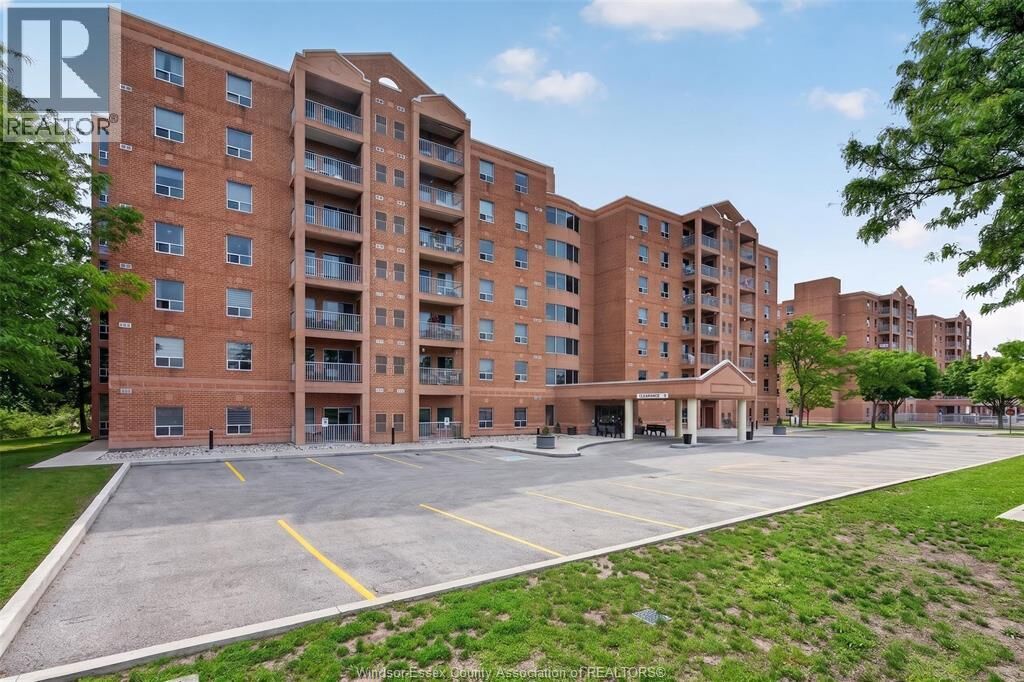 Property Photo:  3915 Southwinds Drive 203  ON N9G 2N7 