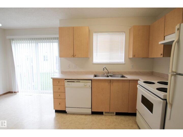 Property Photo: #408 610 King St AB T7X 4J9
