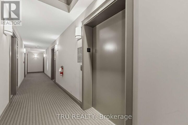Property Photo:  755 Beauparc Private 301  ON K1J 0B5 
