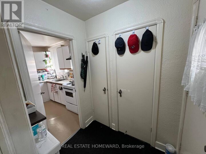 Property Photo:  124 Glencrest Boulevard Main  ON M4B 1L8 