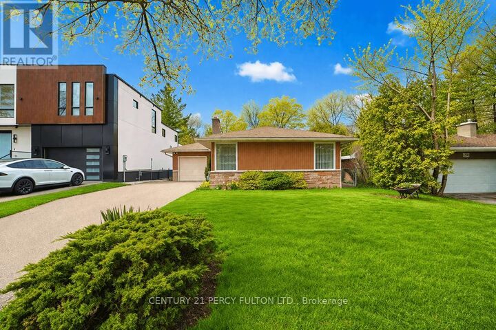 Property Photo: 1386 Forest Glade Road ON L6H 2G3
